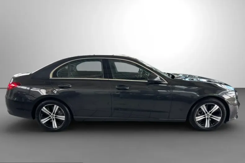 Mercedes-Benz C 200 (Clasa C) din 2025 cu 9.452 km - oferta MER223286 - foto 8