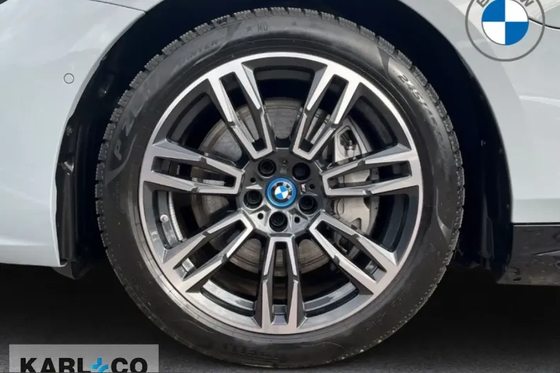 BMW 550 (Seria 5) din 2025 cu 9.583 km - oferta BMW223289 - foto 7
