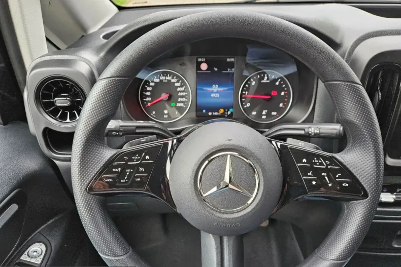 Mercedes-Benz Vito din 2025 cu 4.925 km - oferta MER223293 - foto 18