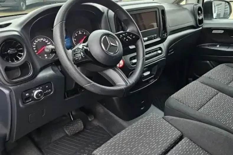 Mercedes-Benz Vito din 2024 cu 12.929 km - oferta MER223294 - foto 15