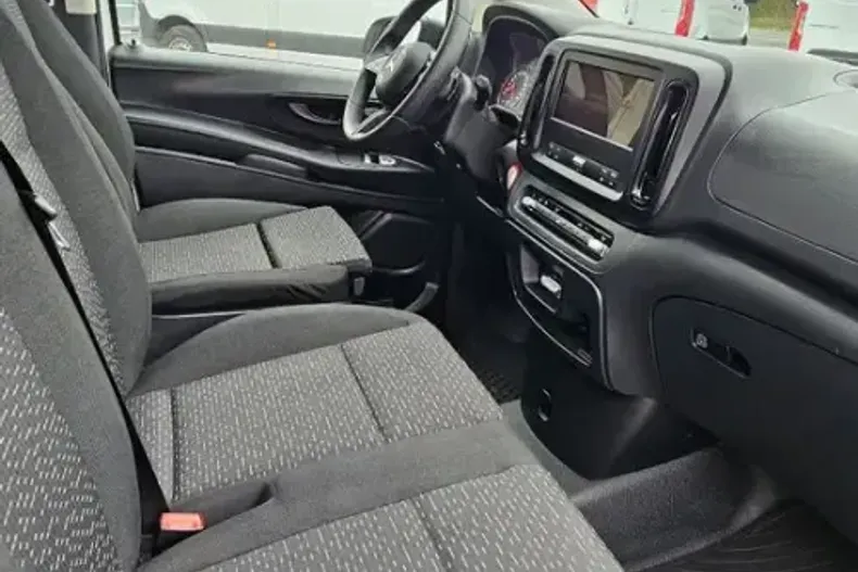 Mercedes-Benz Vito din 2024 cu 12.929 km - oferta MER223294 - foto 18