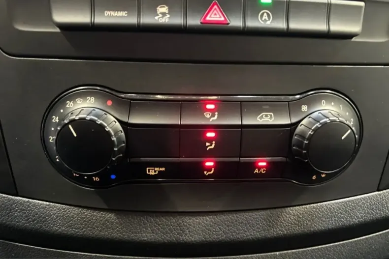 Mercedes-Benz Vito din 2024 cu 80.700 km - oferta MER223295 - foto 17