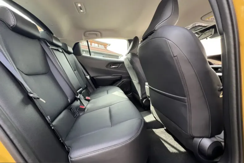 Toyota Prius din 2025 cu 6.500 km - oferta TOY223296 - foto 17