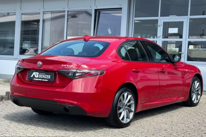 Alfa Romeo Giulia din 2023 cu 9.086 km - oferta ALF223307 - foto 5