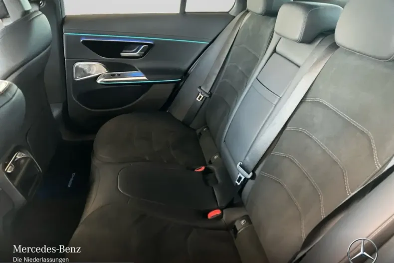 Mercedes-Benz E 220 (Clasa E) din 2025 cu 28.526 km - oferta MER223308 - foto 9