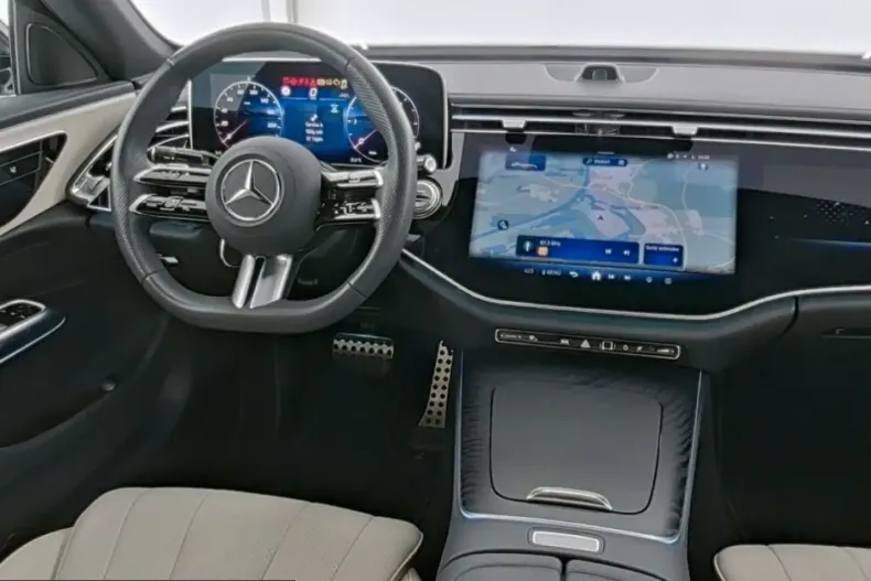 Mercedes-Benz E 220 (Clasa E) din 2025 cu 19.100 km - oferta MER223309 - foto 4