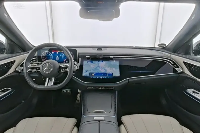 Mercedes-Benz E 220 (Clasa E) din 2025 cu 19.100 km - oferta MER223309 - foto 5