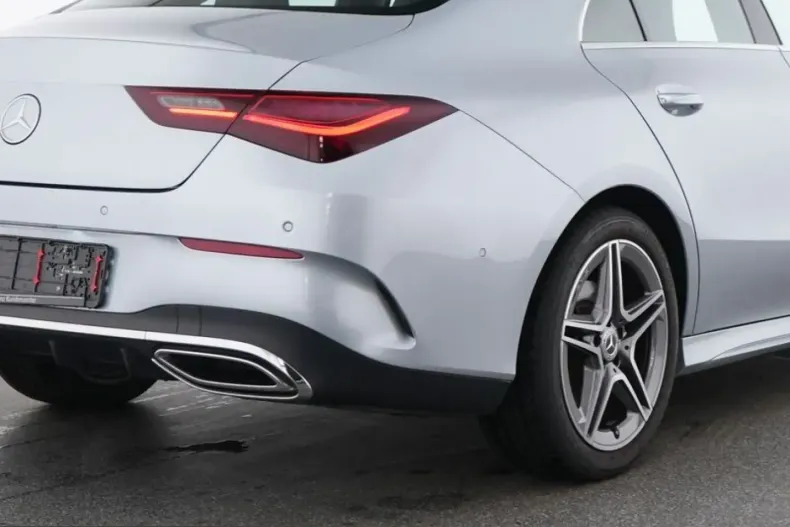 Mercedes-Benz CLA 200 (Clasa CLA) din 2025 cu 20.700 km - oferta MER223310 - foto 8