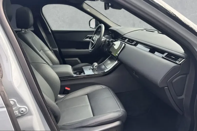 Land Rover Range Rover Velar din 2025 cu 10.300 km - oferta LAN223311 - foto 7
