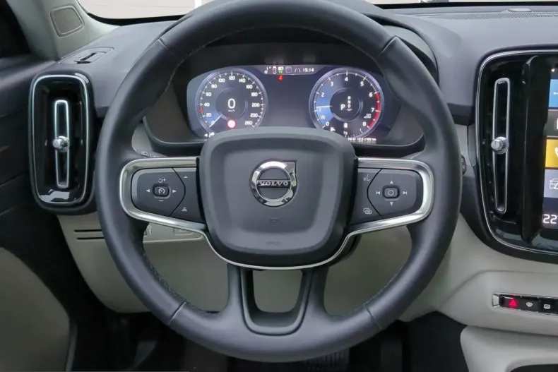 Volvo XC40 din 2022 cu 48.000 km - oferta VOL223319 - foto 12