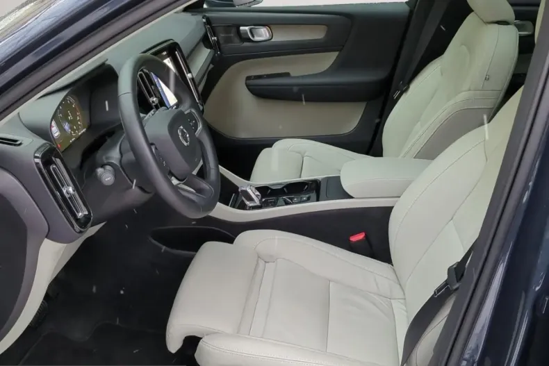 Volvo XC40 din 2022 cu 48.000 km - oferta VOL223319 - foto 15
