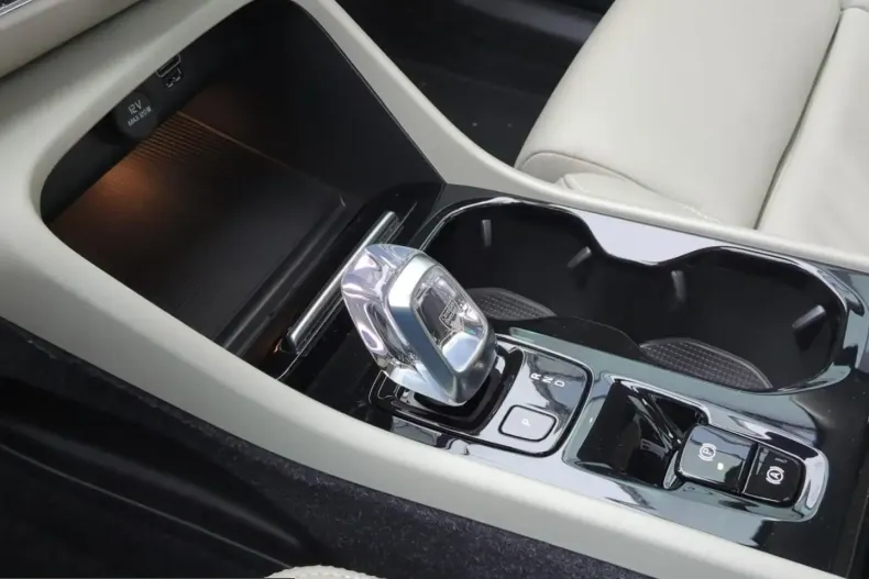 Volvo XC40 din 2022 cu 48.000 km - oferta VOL223319 - foto 20