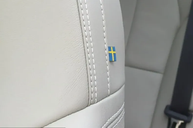Volvo XC40 din 2022 cu 48.000 km - oferta VOL223319 - foto 22