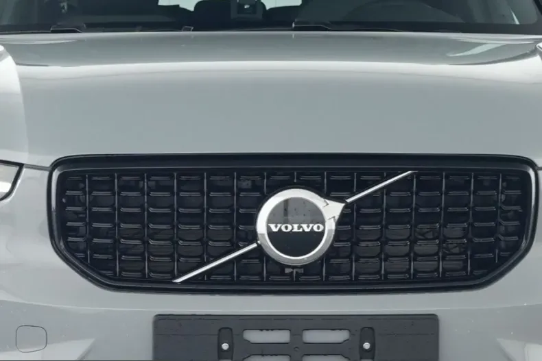 Volvo XC40 din 2025 cu 14.939 km - oferta VOL223320 - foto 5