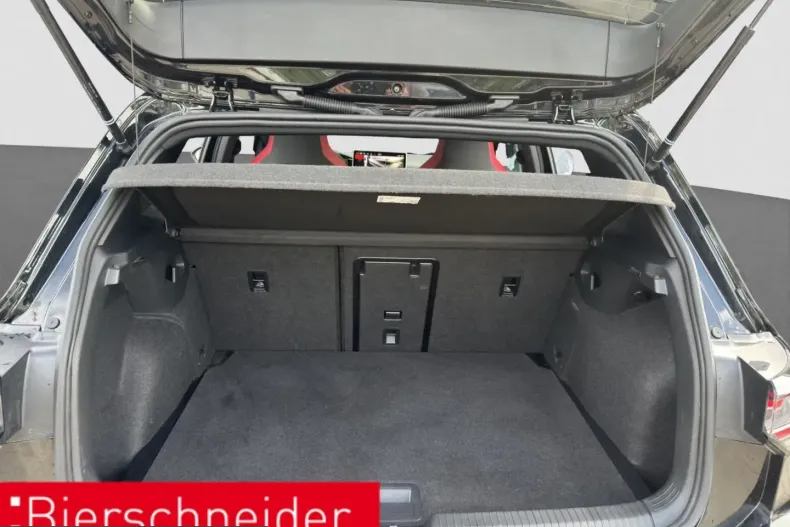 Volkswagen Golf din 2025 cu 25.350 km - oferta VOL223322 - foto 21