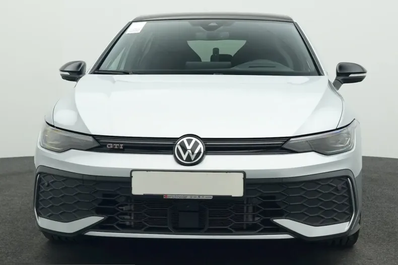 Volkswagen Golf din 2025 cu 26.465 km - oferta VOL223325 - foto 8