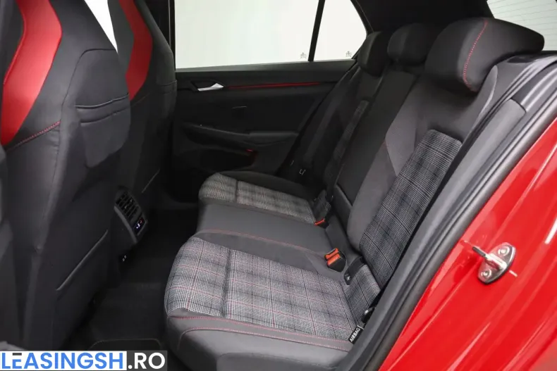 Volkswagen Golf din 2025 cu 32.900 km - oferta VOL223328 - foto 9