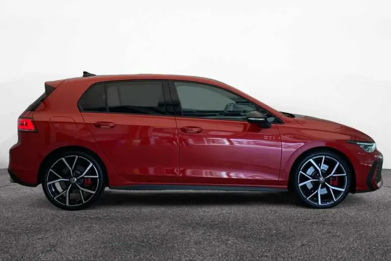 Volkswagen Golf din 2025 cu 27.900 km - oferta VOL223329 - foto 5