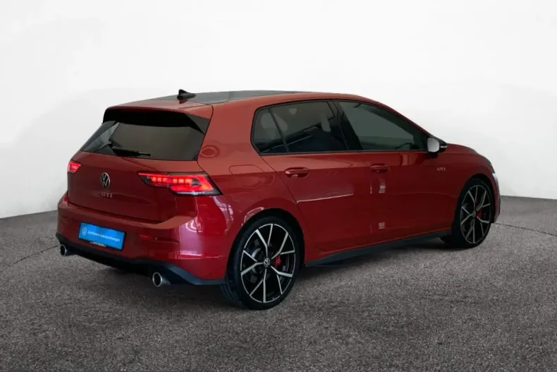 Volkswagen Golf din 2025 cu 27.900 km - oferta VOL223329 - foto 6