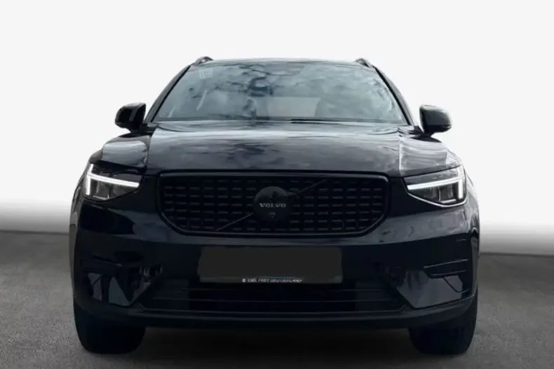 Volvo XC40 din 2025 cu 18.365 km - oferta VOL223331 - foto 2
