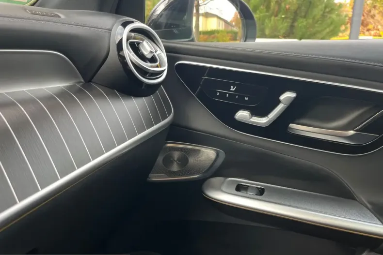 Mercedes-Benz GLC 300 (Clasa GLC) din 2023 cu 75.000 km - oferta MER223347 - foto 18