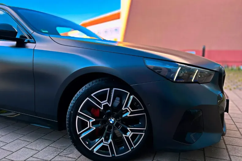 BMW 540 (Seria 5) din 2025 cu 21.295 km - oferta BMW223352 - foto 18