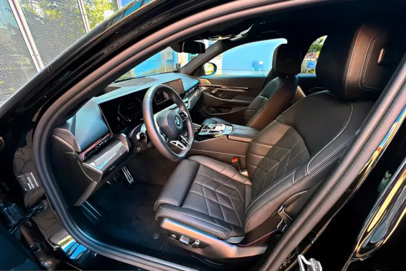 BMW 540 (Seria 5) din 2025 cu 25.743 km - oferta BMW223353 - foto 7