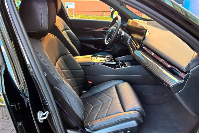 BMW 540 (Seria 5) din 2025 cu 25.743 km - oferta BMW223353 - foto 10