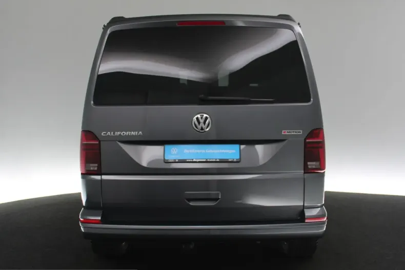 Volkswagen T6 California din 2023 cu 65.176 km - oferta VOL223355 - foto 6