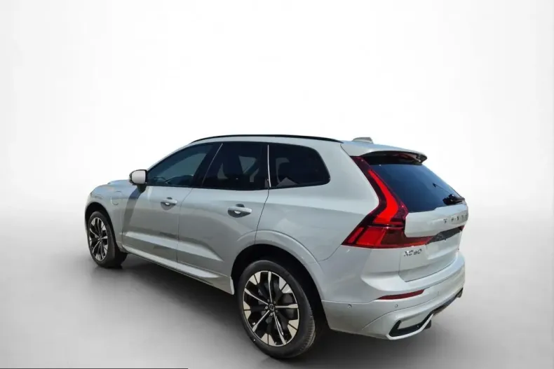Volvo XC60 din 2025 cu 7.500 km - oferta VOL223361 - foto 8