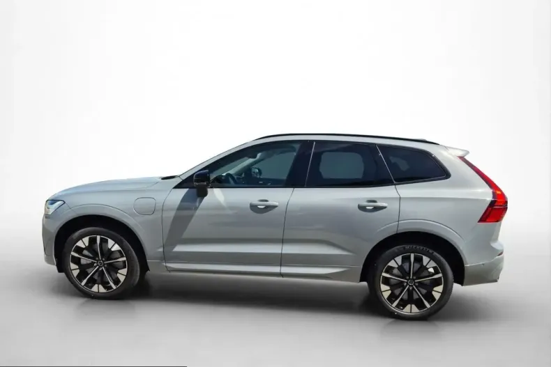 Volvo XC60 din 2025 cu 7.500 km - oferta VOL223361 - foto 9