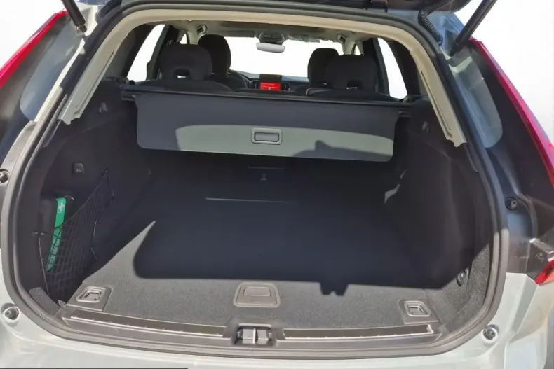 Volvo XC60 din 2025 cu 7.500 km - oferta VOL223361 - foto 21