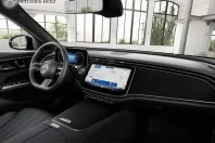 Mercedes-Benz E 220 (Clasa E) din 2025 cu 6.900 km - oferta MER223365 - foto 12