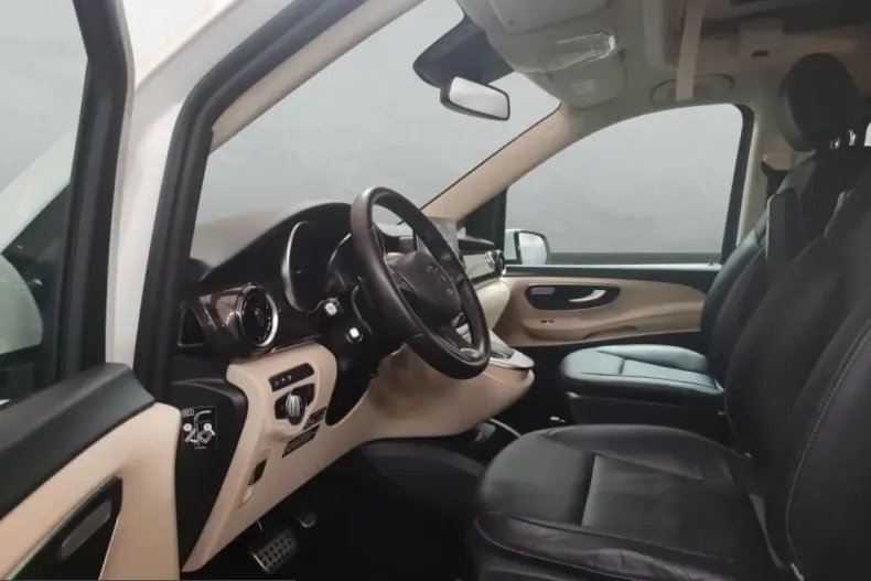 Mercedes-Benz V 300 (Clasa V) din 2021 cu 90.237 km - oferta MER223368 - foto 8