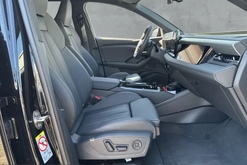 Audi Q6 e-tron din 2025 cu 8.900 km - oferta AUD223369 - foto 8