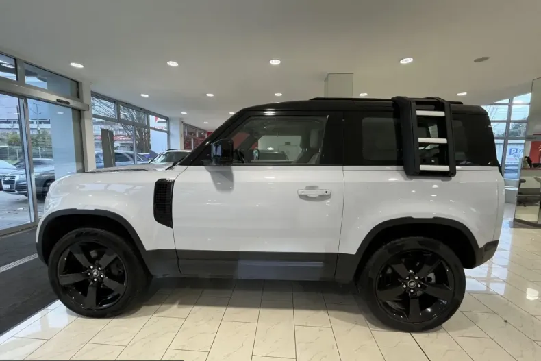 Land Rover Defender din 2021 cu 21.500 km - oferta LAN223373 - foto 8