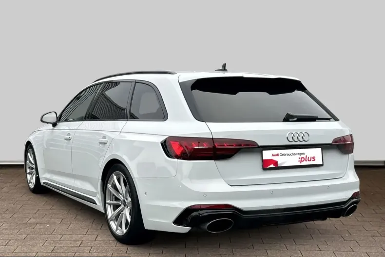 Audi RS4 din 2024 cu 30.640 km - oferta AUD223375 - foto 3