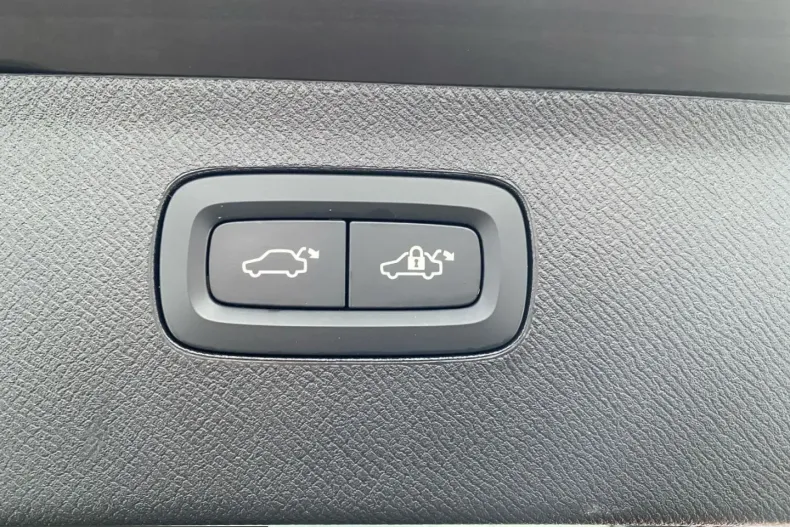 Volvo XC90 din 2024 cu 24.200 km - oferta VOL223376 - foto 25