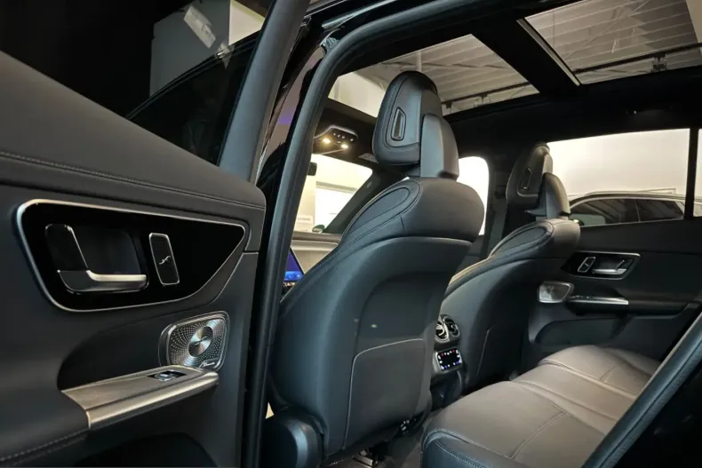 Mercedes-Benz GLC 400 (Clasa GLC) din 2023 cu 64.700 km - oferta MER223383 - foto 15