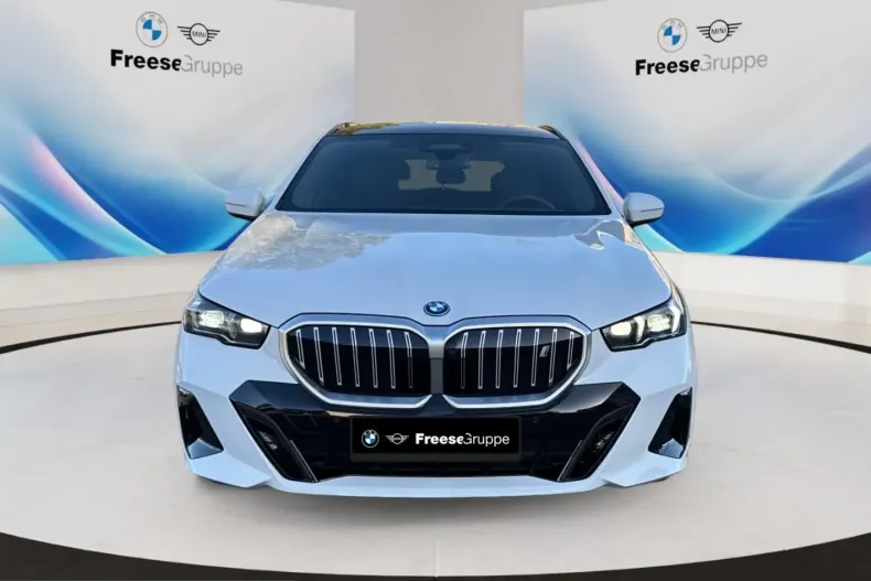 BMW i5 (Seria 5) din 2025 cu 25.985 km - oferta BMW223386 - foto 2