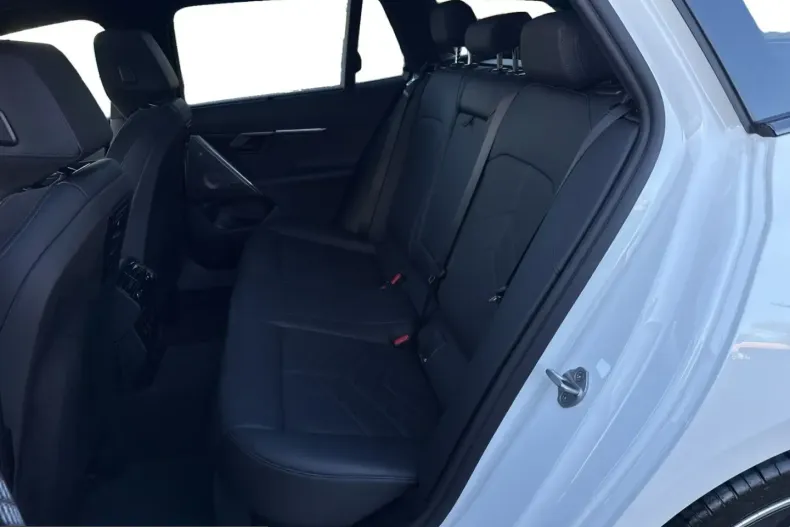 BMW i5 (Seria 5) din 2025 cu 25.985 km - oferta BMW223386 - foto 18