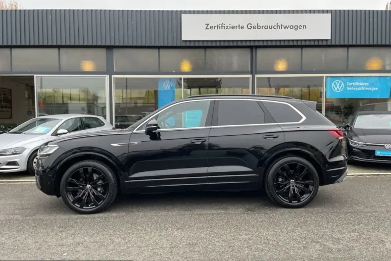 Volkswagen Touareg din 2023 cu 50.006 km - oferta VOL223390 - foto 1