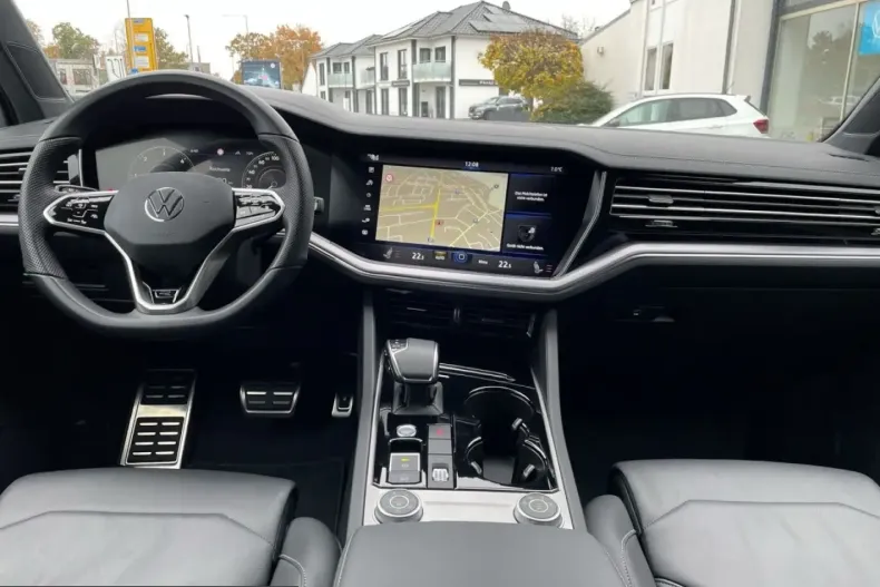 Volkswagen Touareg din 2023 cu 50.006 km - oferta VOL223390 - foto 8