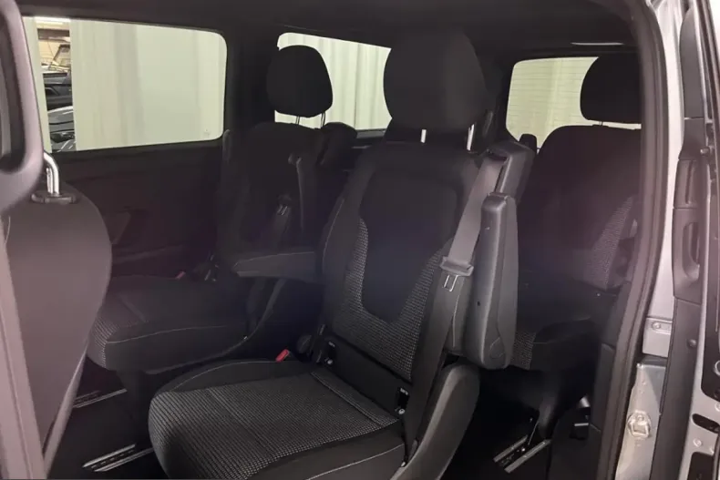 Mercedes-Benz V 250 (Clasa V) din 2025 cu 8.900 km - oferta MER223391 - foto 14