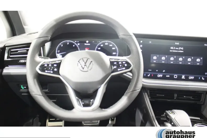 Volkswagen Touareg din 2024 cu 29.500 km - oferta VOL223395 - foto 15