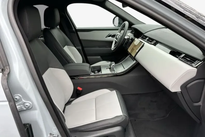 Land Rover Range Rover Velar din 2024 cu 3.800 km - oferta LAN223396 - foto 3