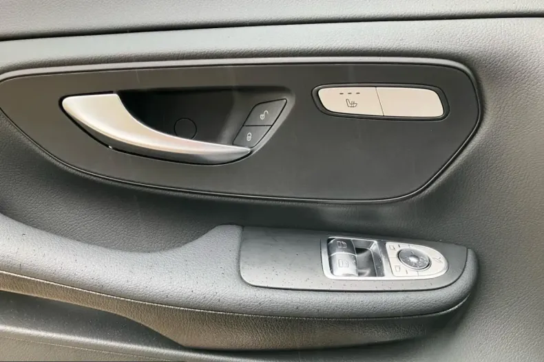 Mercedes-Benz V 250 (Clasa V) din 2025 cu 9.900 km - oferta MER223398 - foto 4
