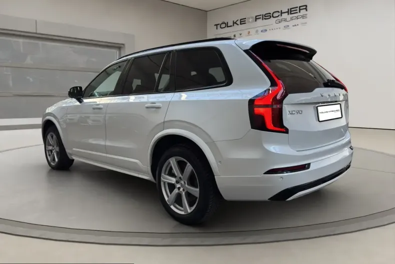 Volvo XC90 din 2025 cu 18.380 km - oferta VOL223399 - foto 3