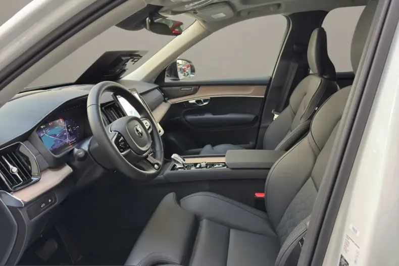 Volvo XC90 din 2025 cu 18.380 km - oferta VOL223399 - foto 6