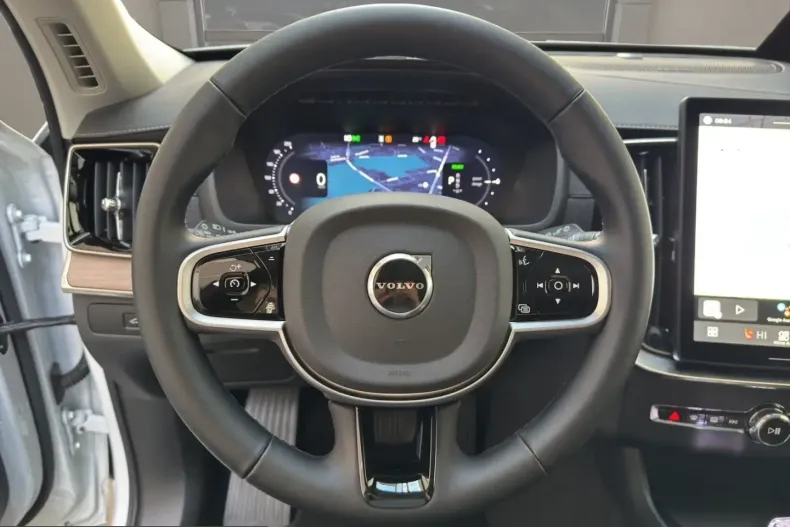 Volvo XC90 din 2025 cu 18.380 km - oferta VOL223399 - foto 9